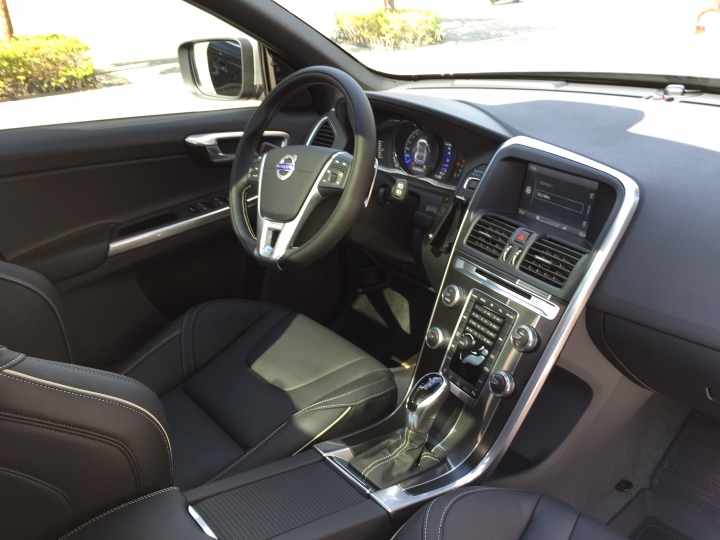 我的 XC60 R-design 也訂了（1/17補開箱照）