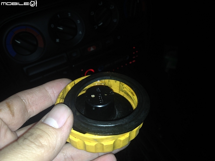 無良的技師讓車主在火燒車的風險中開車.