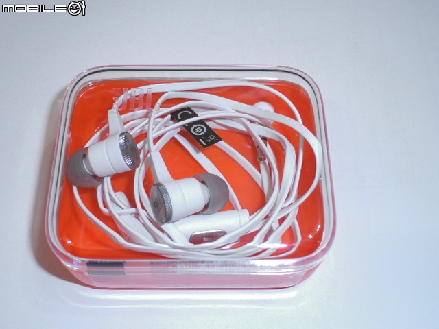 JBL E10 耳機 開箱文 JBL SYNCHROS E10 買了很開心 CP值好高