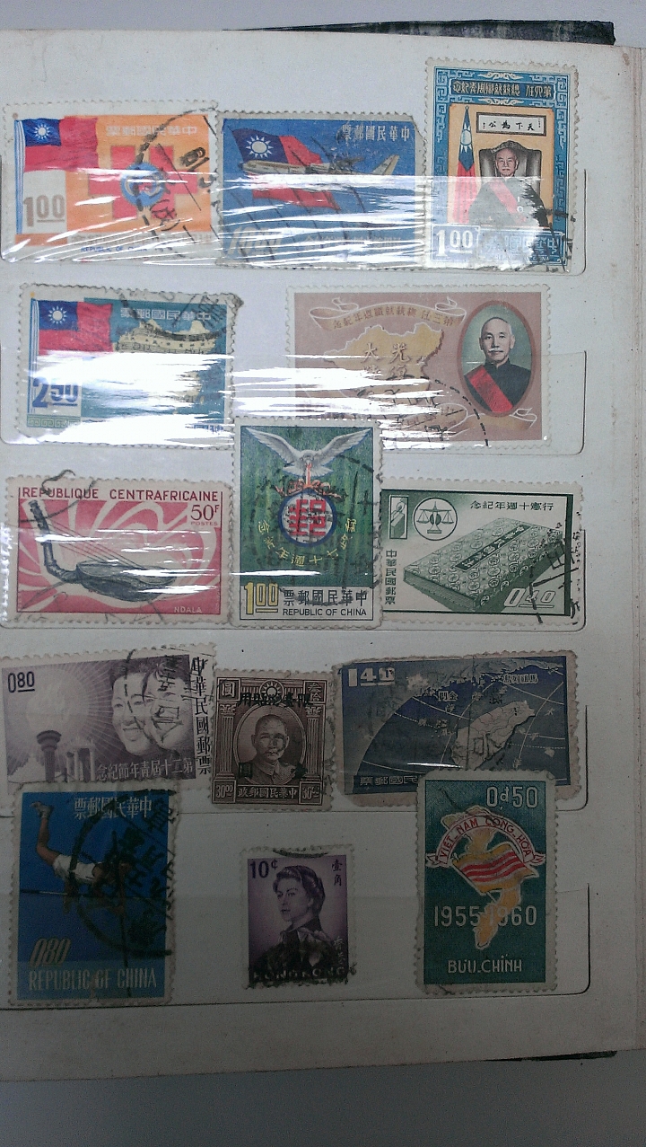 爸爸以前收集的郵票，不知道現在值不值錢?