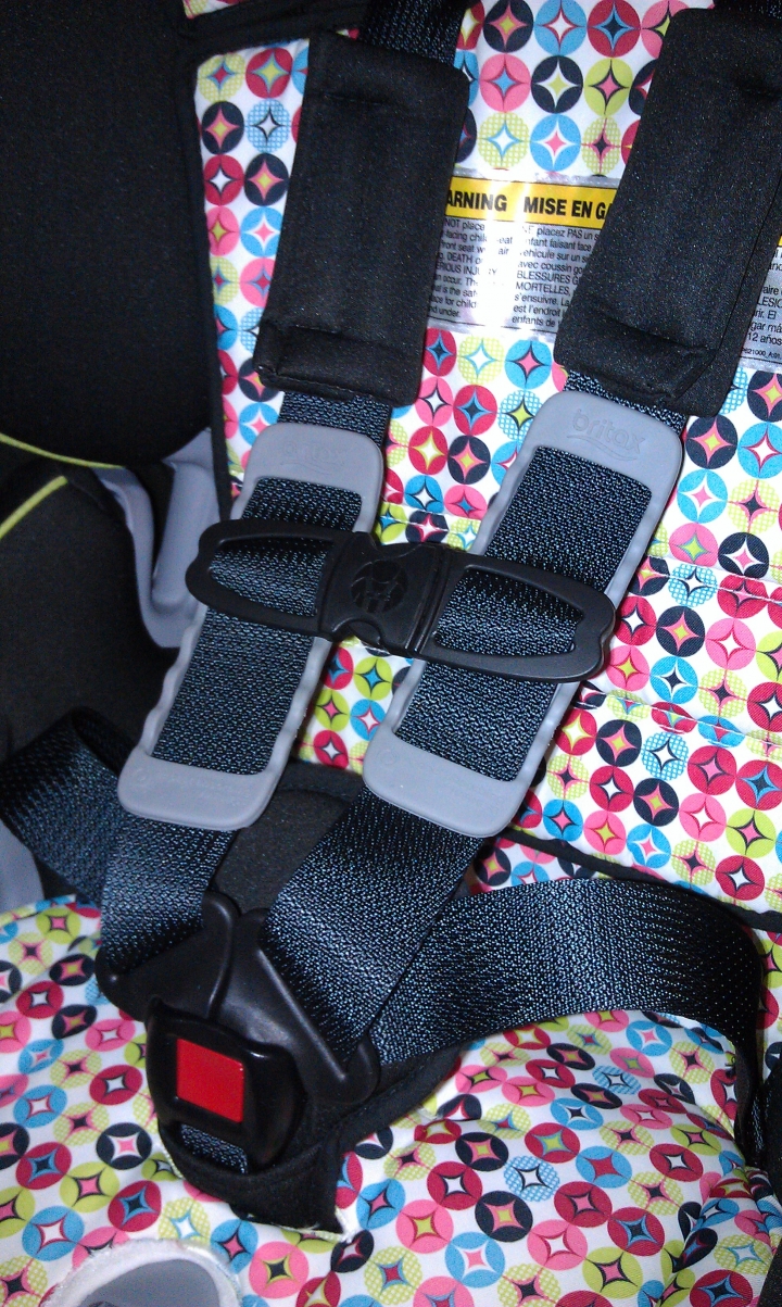 britax BOULEVARD CLICKTIGHT harness 安全帶怎麼用鬆 變長 拉長