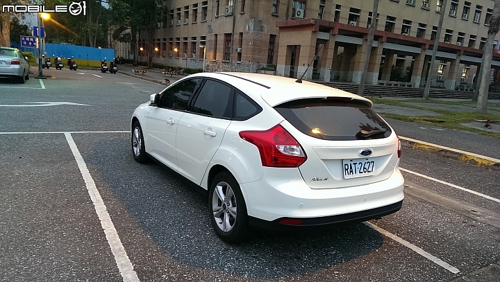 HONDA FIT V.S. FORD FOCUS 5D 1.6的租車使用分享