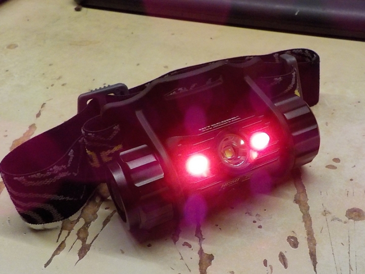 NITECORE HC50 頭燈