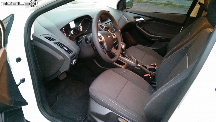 HONDA FIT V.S. FORD FOCUS 5D 1.6的租車使用分享