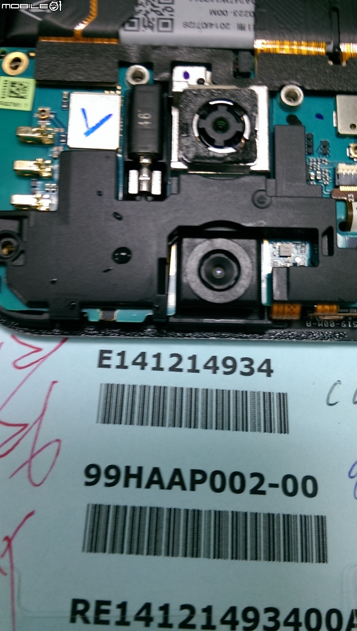 HTC BUTTERFLY 2泡水