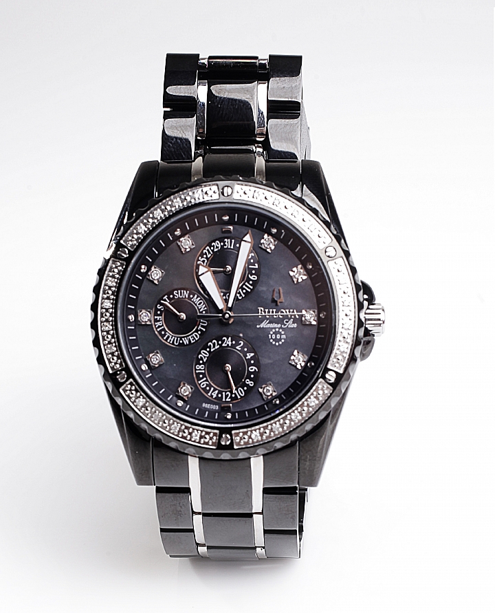 比較少見的牌子BULOVA 黑鑽錶
