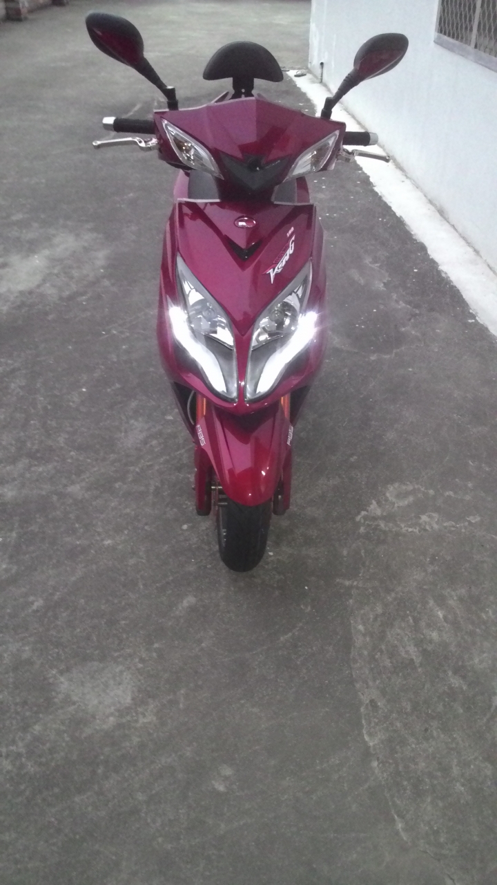 RCK 180 (ABS+motocam)暗紅色開箱