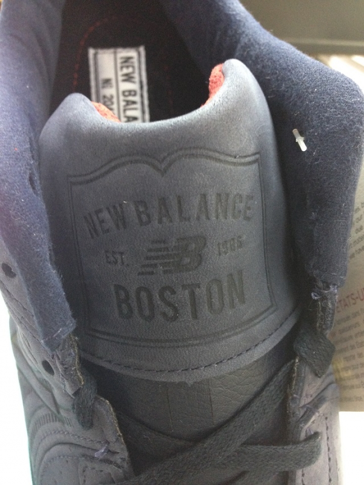 New Balance 總統慢跑鞋  M2040v2 Navy with Red