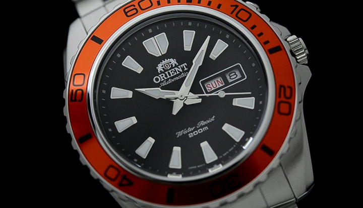 【極簡開箱】 東方雄獅 Orient MAKO XL FEM75004BW