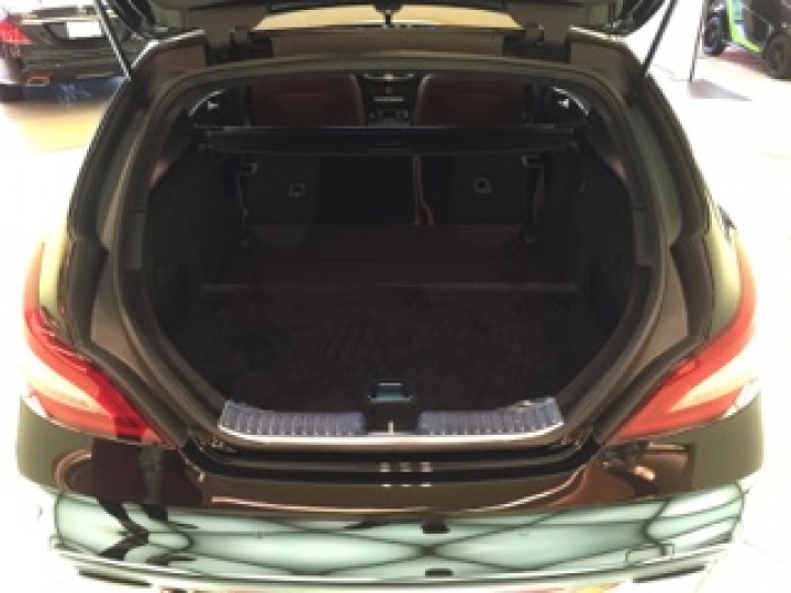 小改款 CLS 400 SHOOTING BRAKE小小開箱