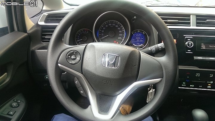 HONDA FIT V.S. FORD FOCUS 5D 1.6的租車使用分享