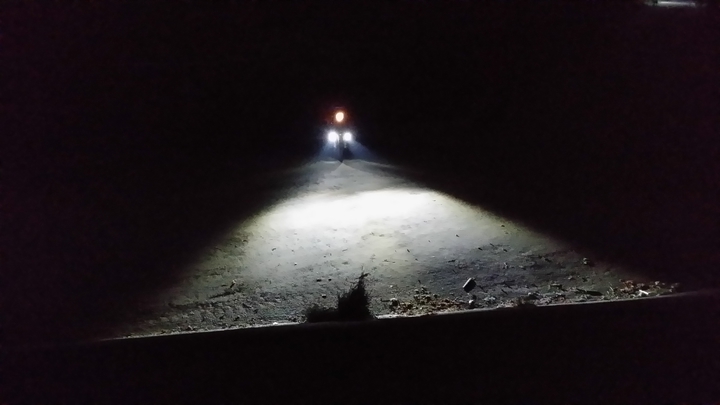 [電系] 貓瞳LED車燈(附與HID比較和試車影片)