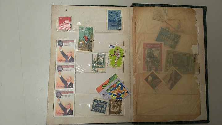 爸爸以前收集的郵票，不知道現在值不值錢?