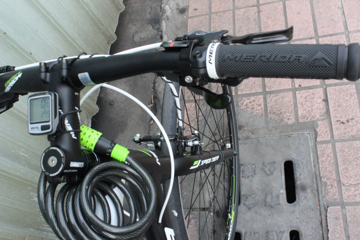 [開箱]2015 Merida Speeder 300