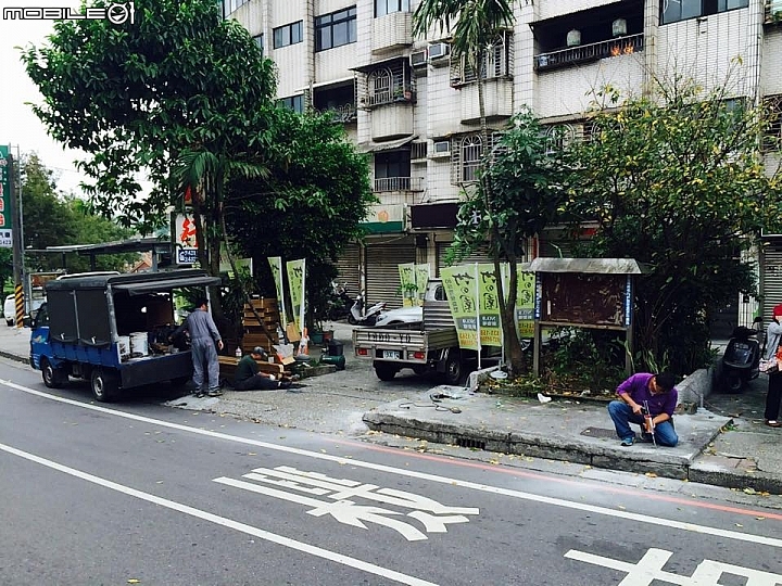 捐贈"巴士候車亭"