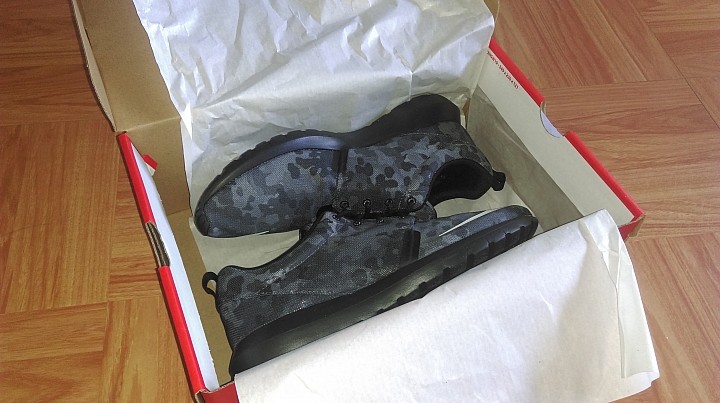 <開箱> 今天買的鞋子~NIKE ROSHE RUN