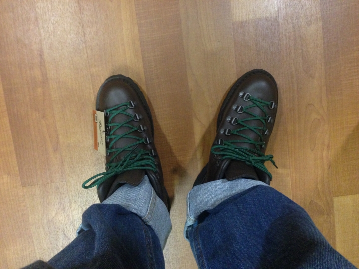遲來分享的Danner Mountain Light II