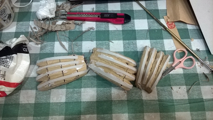 手做瓦楞紙丁小雨(阿拉蕾)