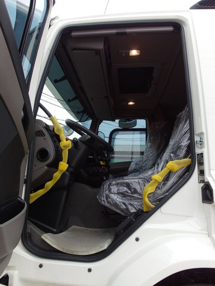 分享 DAF 2015年全新車款 CF65  280  4X2  17噸商用貨車 ....