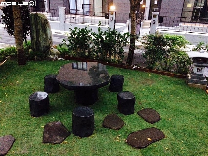 鋪草皮