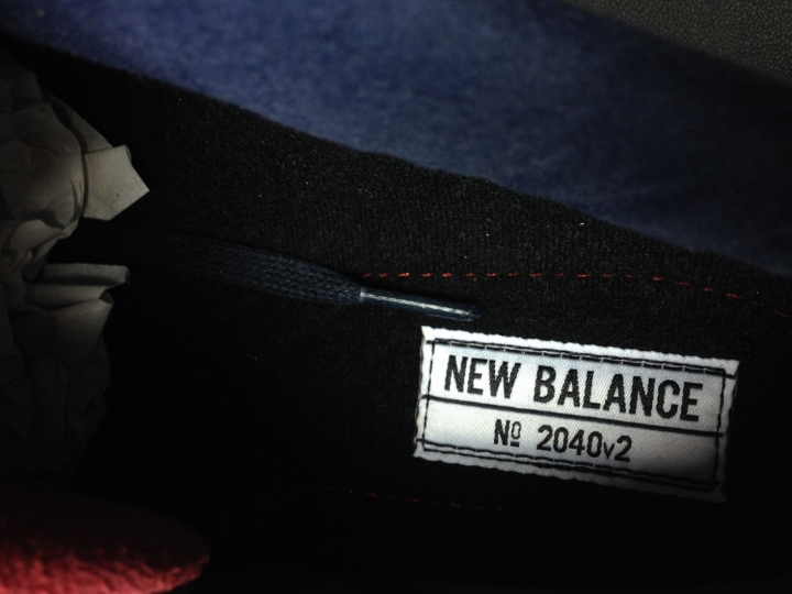 New Balance 總統慢跑鞋  M2040v2 Navy with Red