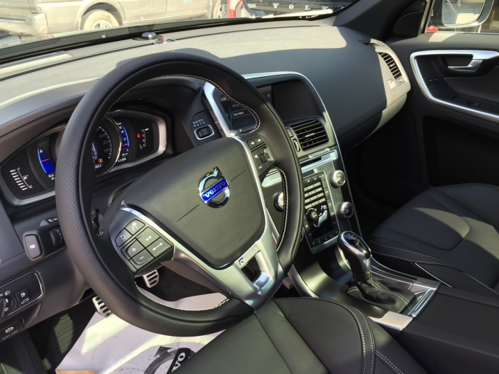 我的 XC60 R-design 也訂了（1/17補開箱照）