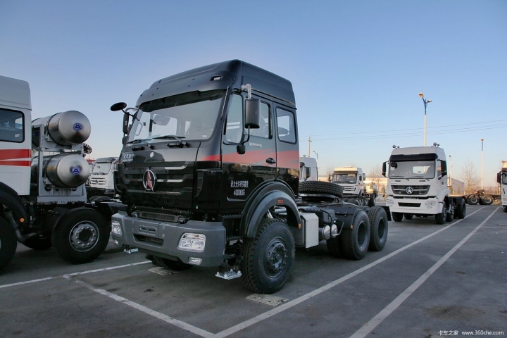 很喜歡重型卡車，上傳一些大陸品牌的重卡圖片