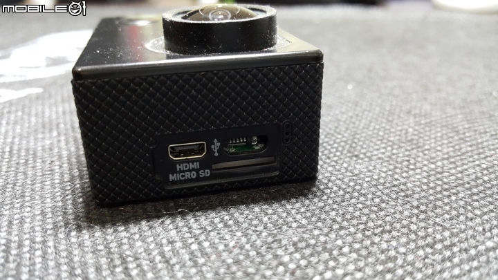 求救求救求救!!!!!!!!!“行車紀錄器usb插槽內分離”（sj6000）