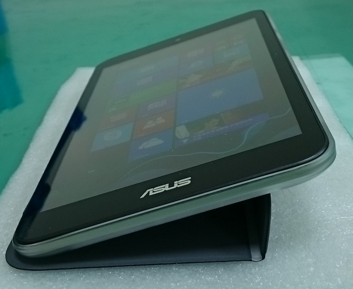 ASUS VivoTab 8 (M81C) 開箱文+羅技藍芽鍵盤 合體