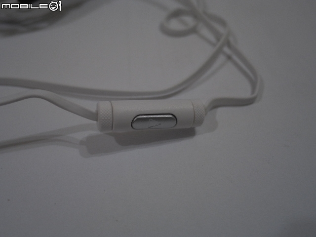 JBL E10 耳機 開箱文 JBL SYNCHROS E10 買了很開心 CP值好高