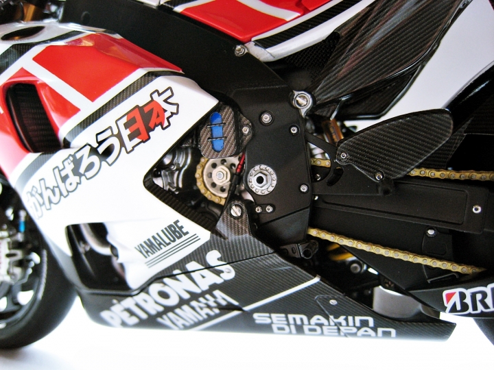 [作品分享] 歷史傳承！YAMAHA YZR-M1 世界GP參賽五十周年紀念