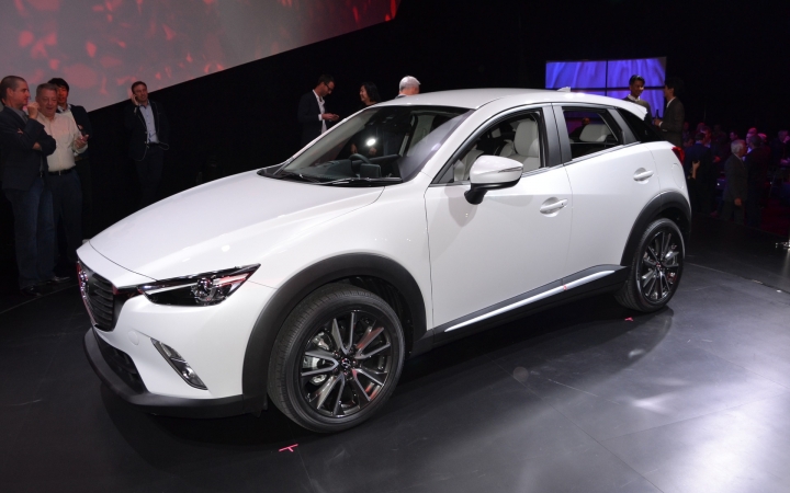 透過mazda3 可以預測 cx-3 的價錢大概落在哪嗎?