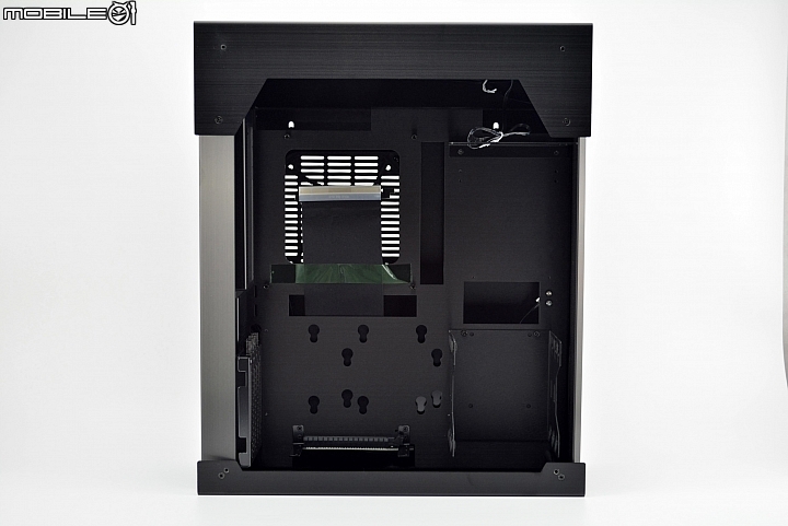 01/26更新記憶體大亂鬥【挑戰地表最強Mini-ITX】聯力PC-O5S 開箱