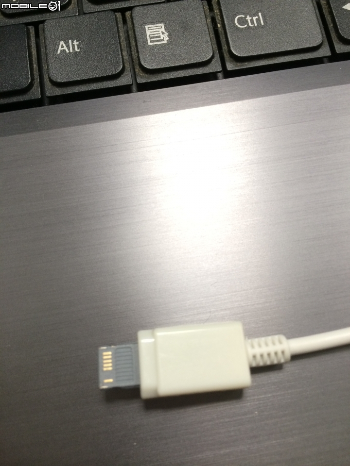 大創39元iphone5 lightning充電線(傳輸不可)