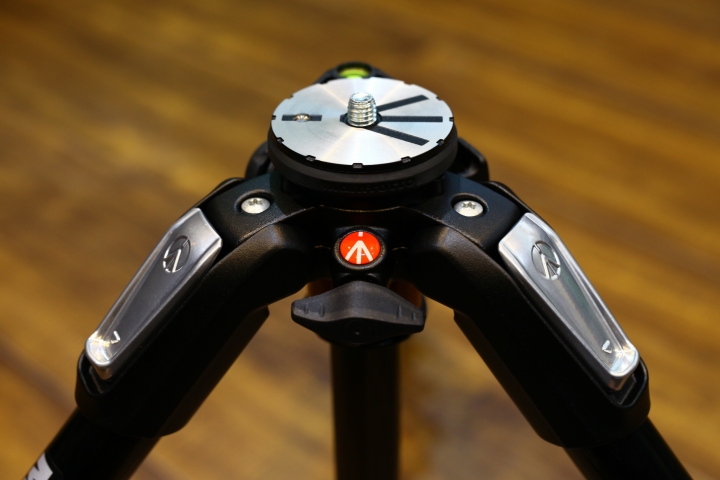 『簡單開箱』Manfrotto MT 055 CXPRO4 腳架+Manfrotto MHXPRO-3W三向雲台