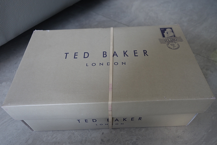 [開箱] Ted Baker 藍色麂皮厚底皮鞋