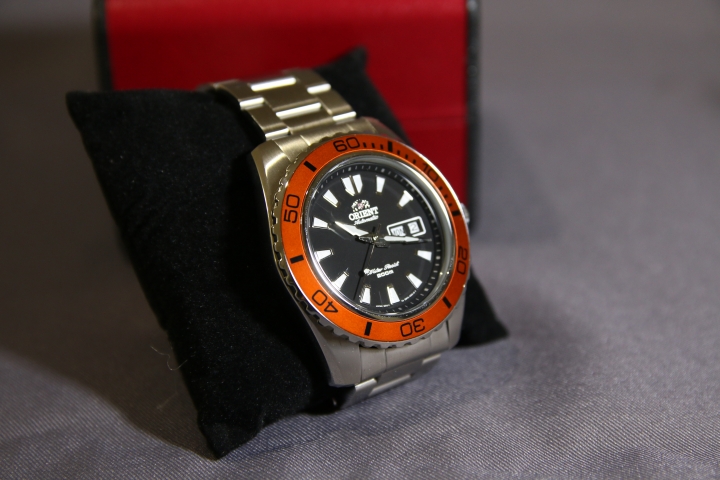 【極簡開箱】 東方雄獅 Orient MAKO XL FEM75004BW
