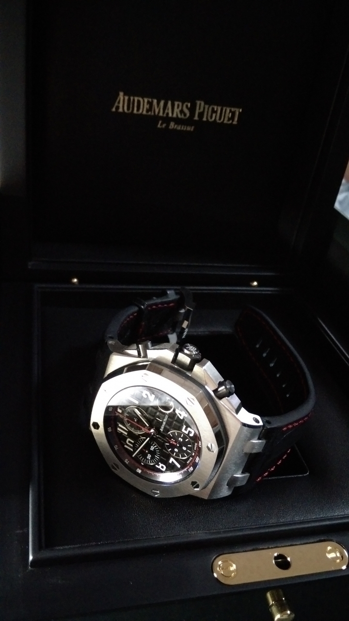[開箱] 愛彼離岸型 AP Audemars Piguet Royal Oak Offshore
