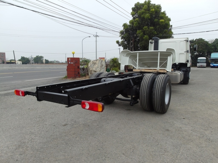 分享 DAF 2015年全新車款 CF65  280  4X2  17噸商用貨車 ....