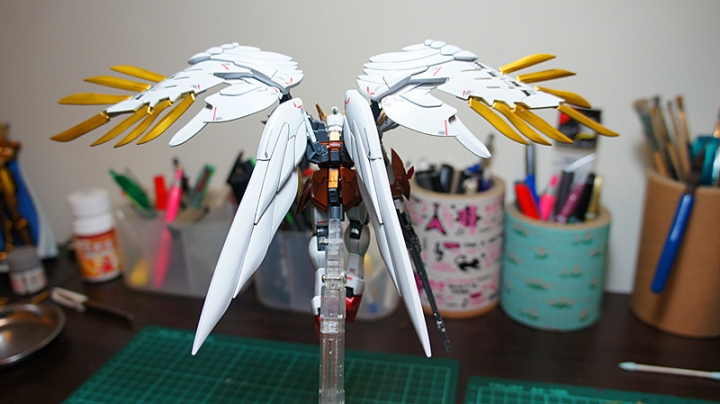 RG 1/144 WING GUNDAM ZERO EW