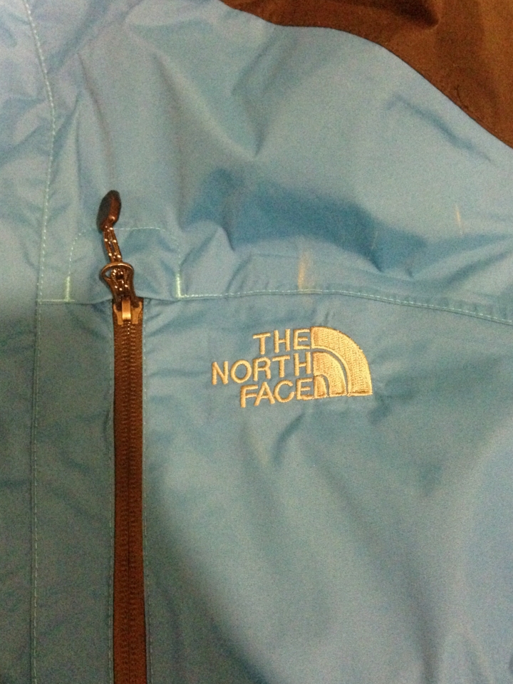 關於The North Face真假貨問題！！！！拜託各位了