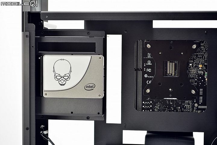 01/26更新記憶體大亂鬥【挑戰地表最強Mini-ITX】聯力PC-O5S 開箱