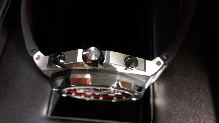 [開箱] 愛彼離岸型 AP Audemars Piguet Royal Oak Offshore