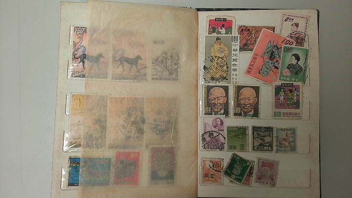 爸爸以前收集的郵票，不知道現在值不值錢?