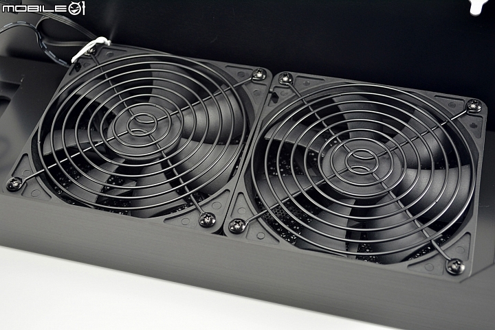 01/26更新記憶體大亂鬥【挑戰地表最強Mini-ITX】聯力PC-O5S 開箱