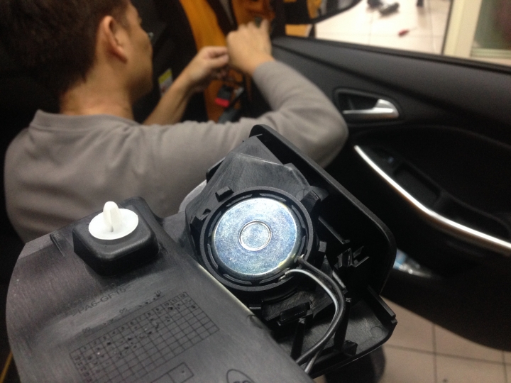[分享]focus mk3喇叭改裝