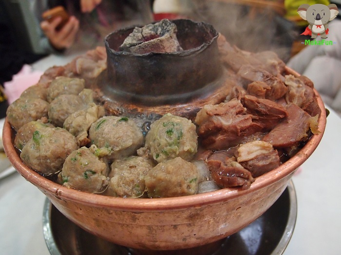 [食記]台中-清真恩德元餃子館。羊肉火鍋好滿足