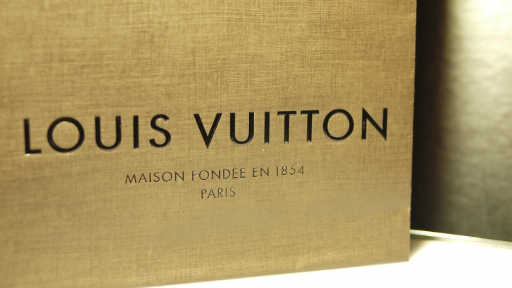 [開箱文] Louis Vuitton的MULTIPLE Taiga錢包
