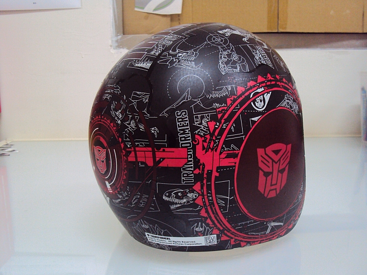 變形金剛的安全帽!???