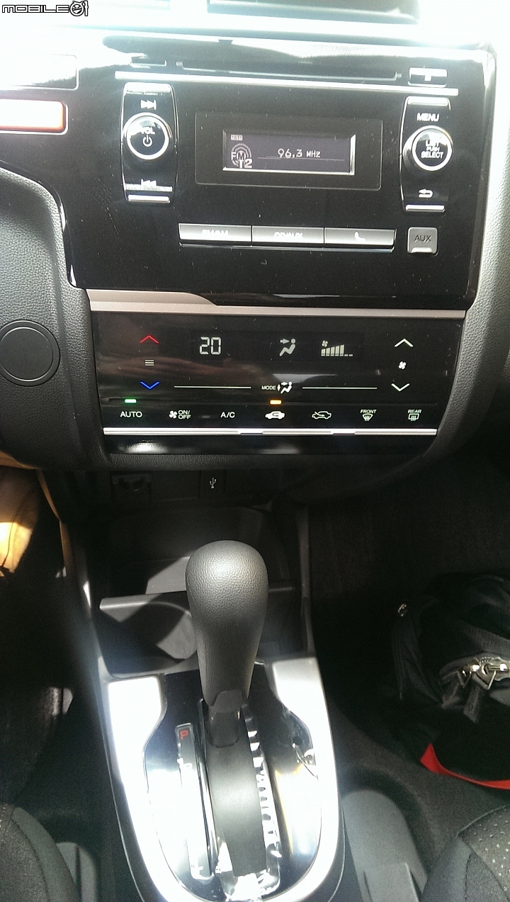 HONDA FIT V.S. FORD FOCUS 5D 1.6的租車使用分享